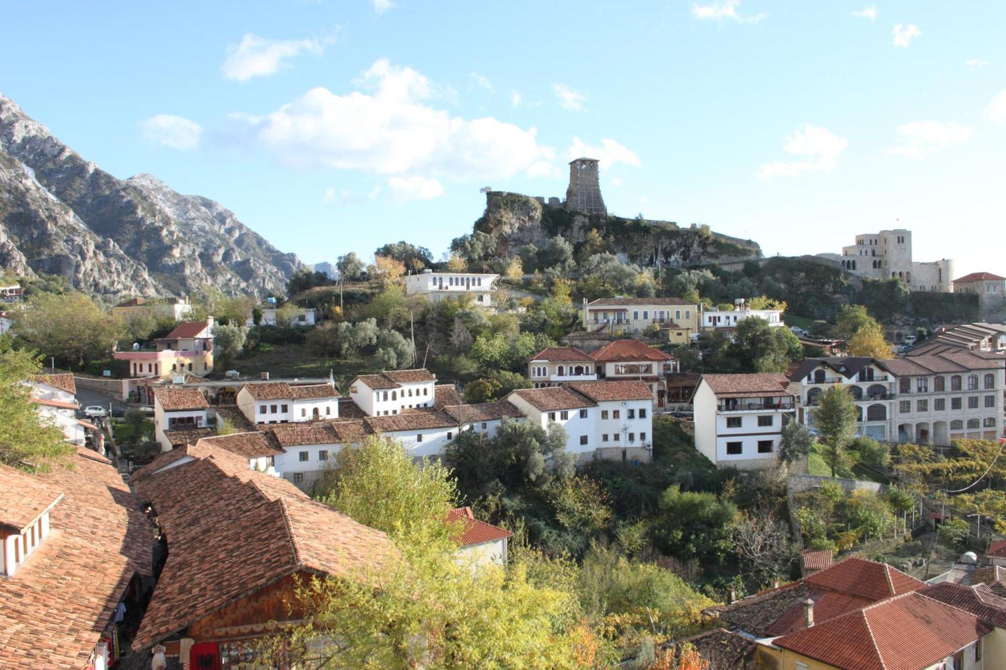 Panorama View On The Castle And The Old Town 4* Kruje