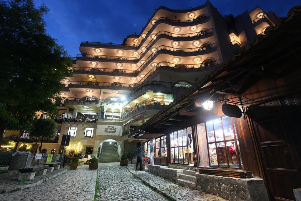 Panorama View On The Castle And The Old Town Hotel Krujë